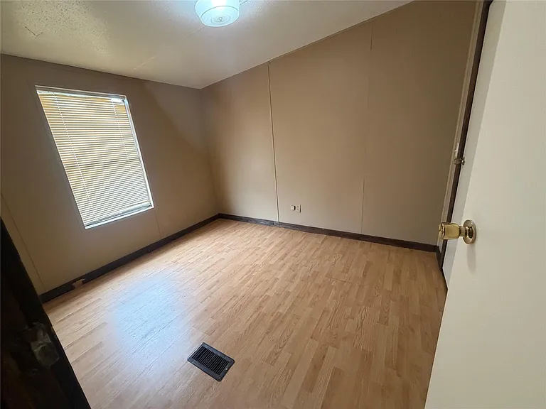 14311 Force St — Photo 13