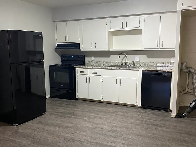 2241 W Burton Rd #87 — Photo 6