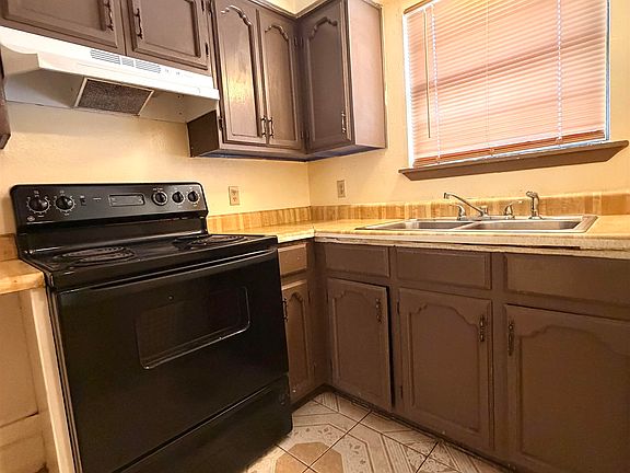4th image of 5300 Cypress Dr APT 35