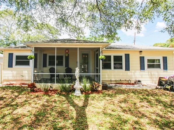 5211 43rd Ave N, Saint Petersburg, FL 33709