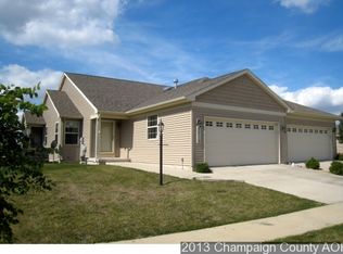 2213 Pebblebrooke Ln, Urbana, IL 61802