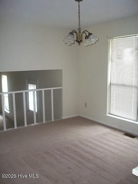 3 bed, 2.0 bath, 1324 sqft, $1,300 — Photo 3
