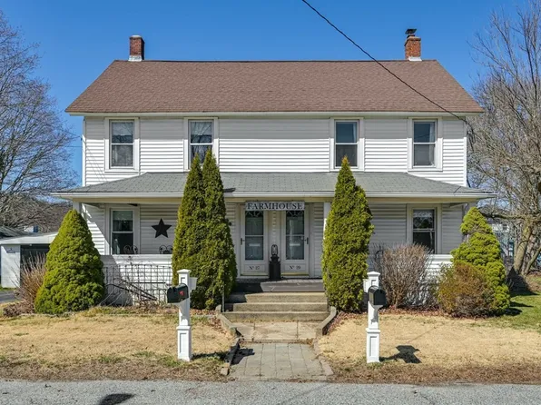 27 Edgemere Ave #A, Northbridge, MA 01534