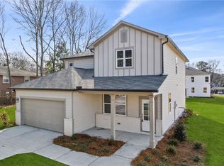 214 Buena Vista St, Winder, GA 30680