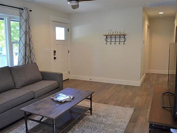 2nd image of 124 N Bryan Ave