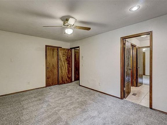 3rd image of 23767 Pepperleaf St