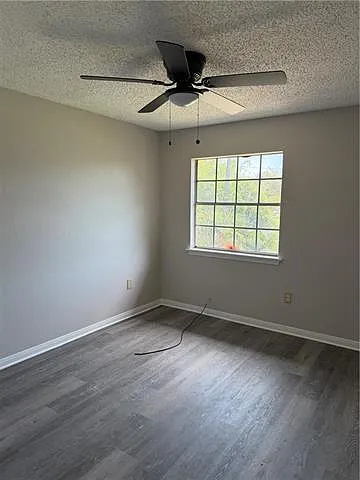 5649 Tullis Dr — Photo 9