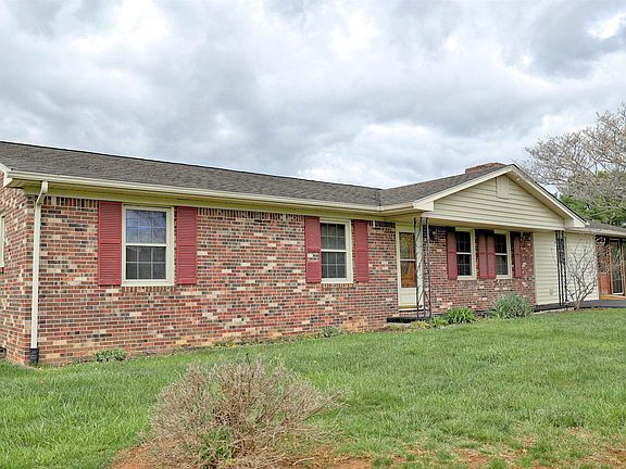 4th image of 520 Walters Dr