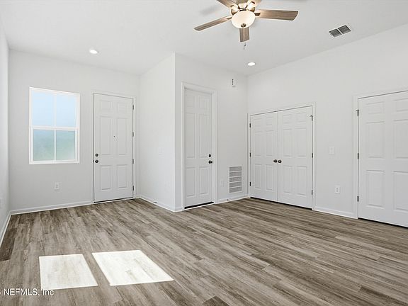 5th image of 1661 W 22ND Street W
