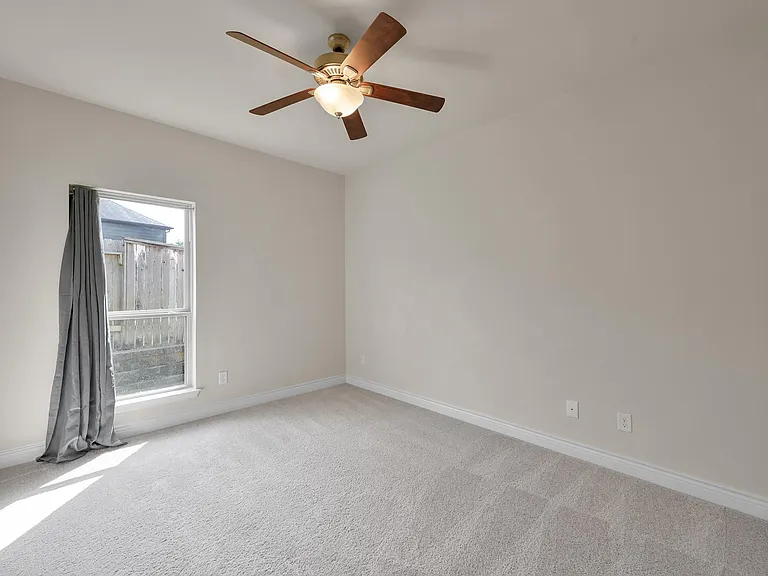 122 Kinnerly Peak Pl — Photo 25