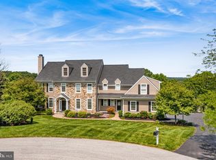 19 Maentel Dr, West Chester, PA 19382