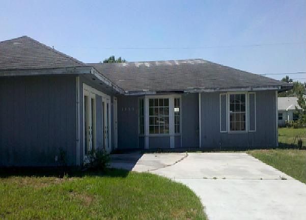 1st image of 1465 23rd St SW