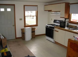 7 Rogers Ln, Quincy, MA 02169