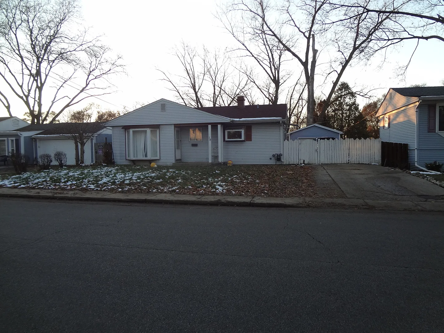 14 Birch St photo 1