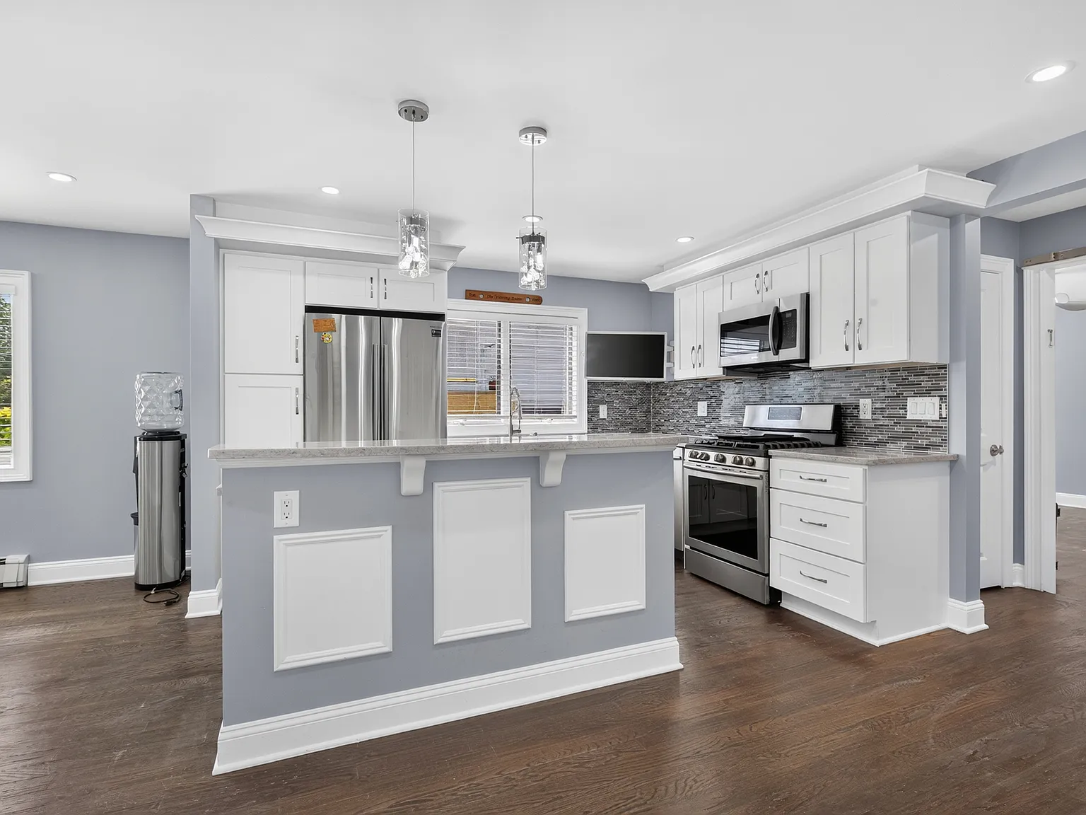 2 bed, $2,650 — Photo 3