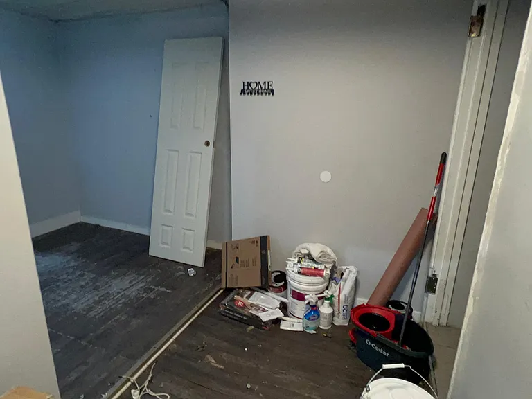 729 Noble Ave #W — Photo 9