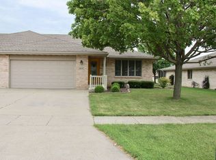 2275 Beverly Dr, Morris, IL 60450
