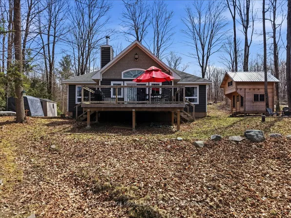 1068 Pleasant Hill Ln, Central Frontenac, ON K0H 1B0