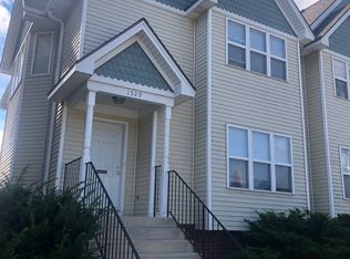 1529 W State St, Milwaukee, WI 53233