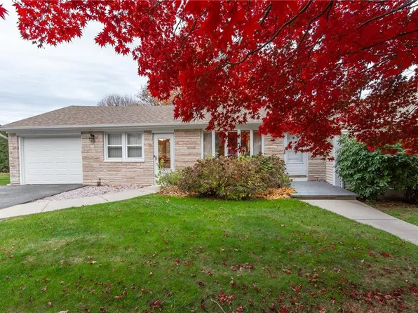 1 Rose Hill Dr, Johnston, RI 02919