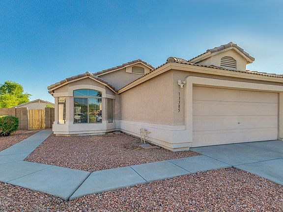 3rd image of 13385 W Saguaro Ln