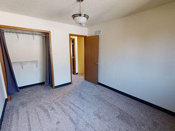 5th image of 1025 Delaware Ave #12