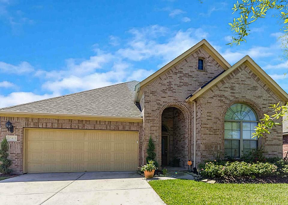 1st image of 17419 Aldenwilds Ln