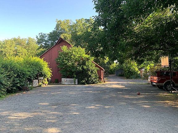 Parking area / front of barn