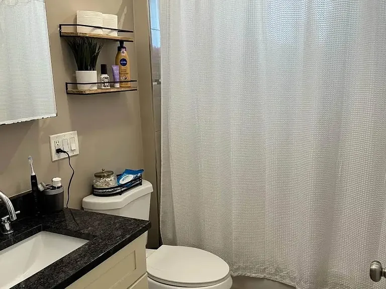 82 Warren Ave #1 — Photo 6