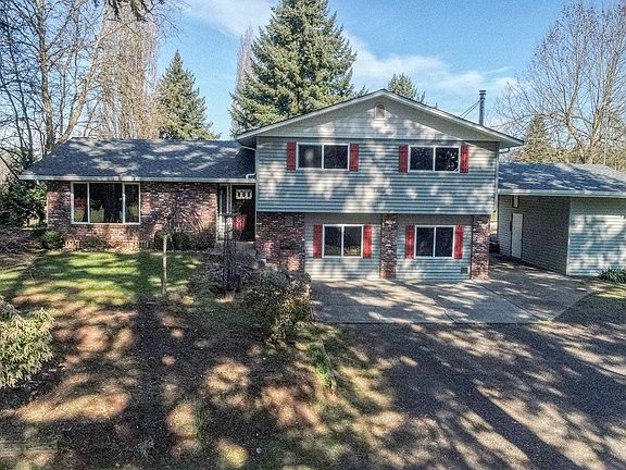3rd image of 21410 NE 174th St