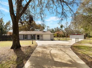 6071 Country Club Rd, Zephyrhills, FL 33544