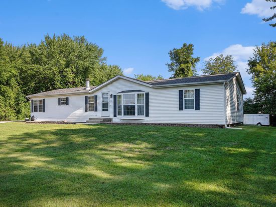 756 E 25th Pl, Lake Station, IN 46405