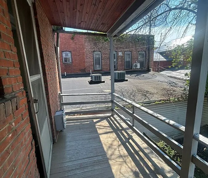 14-18 Penn Ave #B — Photo 11