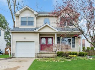 11 Summerfield Ave, Oceanport, NJ 07757