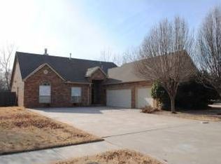 11560 NW 5th St, Yukon, OK 73099