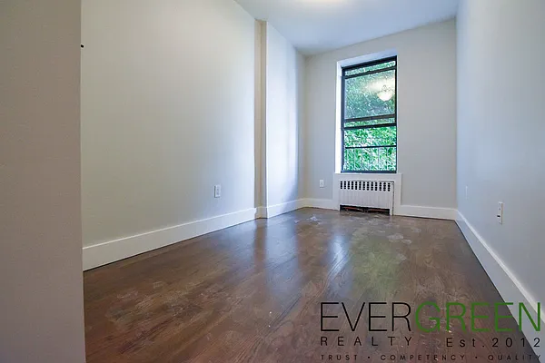 Rented by ERNY LLC | media 9