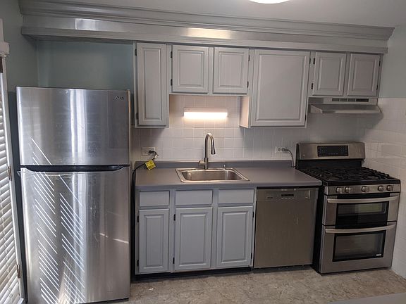 5th image of 539 James Ct Unit B