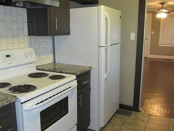 4th image of 2510 Harvard Ave