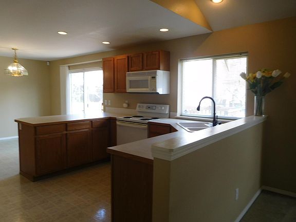 4th image of 2227 63rd Ave NE