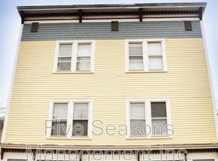 67 King St #A, Burlington, VT 05401