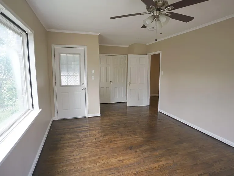 3309 Lawrence St — Photo 8