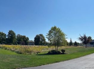 7134 Lakeshore Ter #18, Appleton, NY 14008