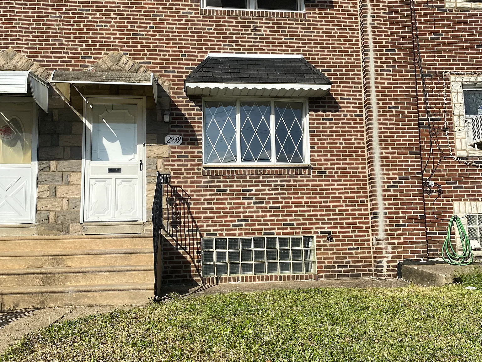 3 bed, 1.5 bath, 1224 sqft, $1,800 — Photo 1