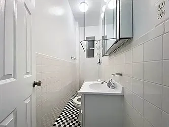 Rented by Metropolitan Property Group