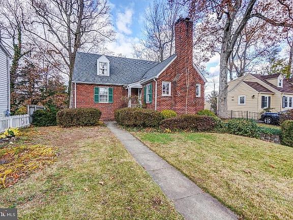2nd image of 5205 Elsmere Ave