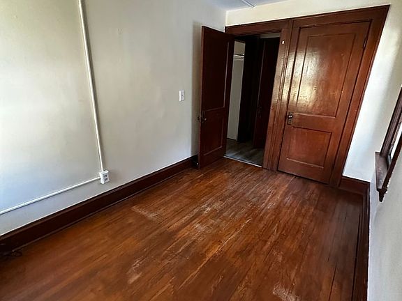 3rd image of 540 Saint Paul St #2