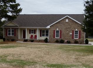 140 Alexander Knoll Dr, Statesville, NC 28625