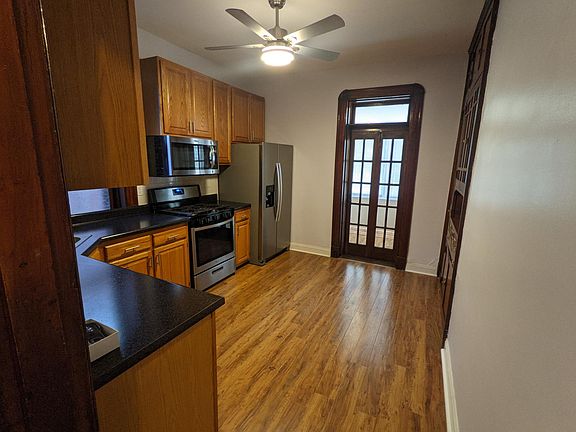 3rd image of 3822 Utah Pl #A