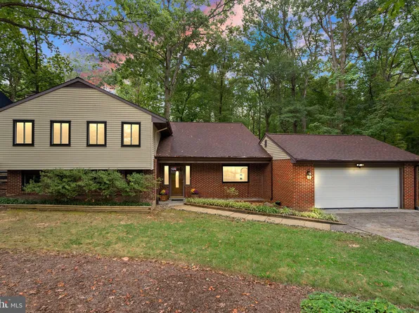 2510 Freetown Dr, Reston, VA 20191