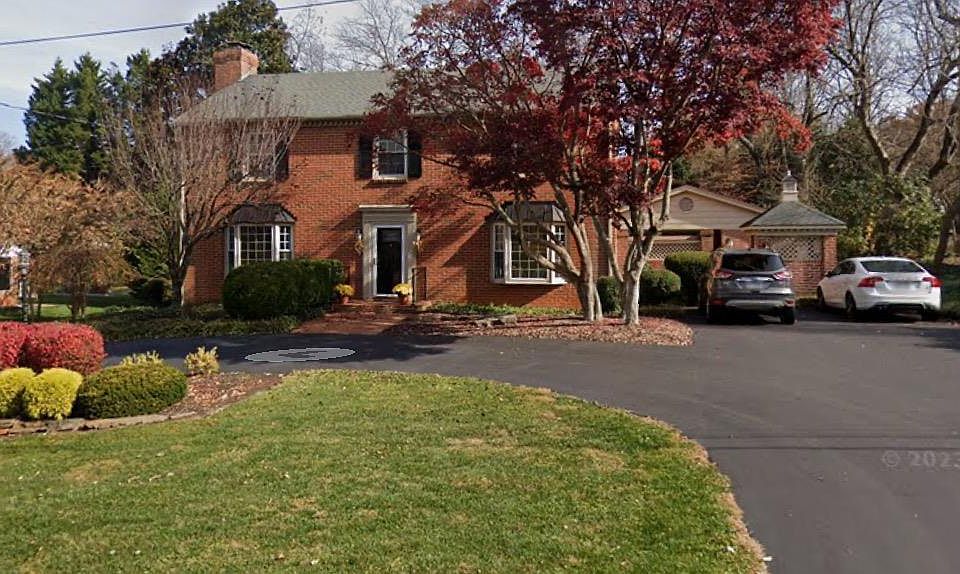 2nd image of 205 Cornwallis Dr